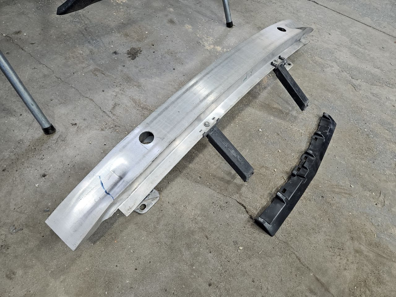 2019 CAMARO SS REAR BUMPER QUAD OUTLET RED G7E 32462 - image 2