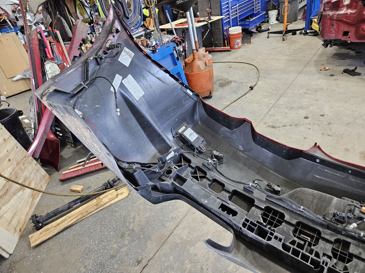 2019 CAMARO SS REAR BUMPER QUAD OUTLET RED G7E 32462 - image 16