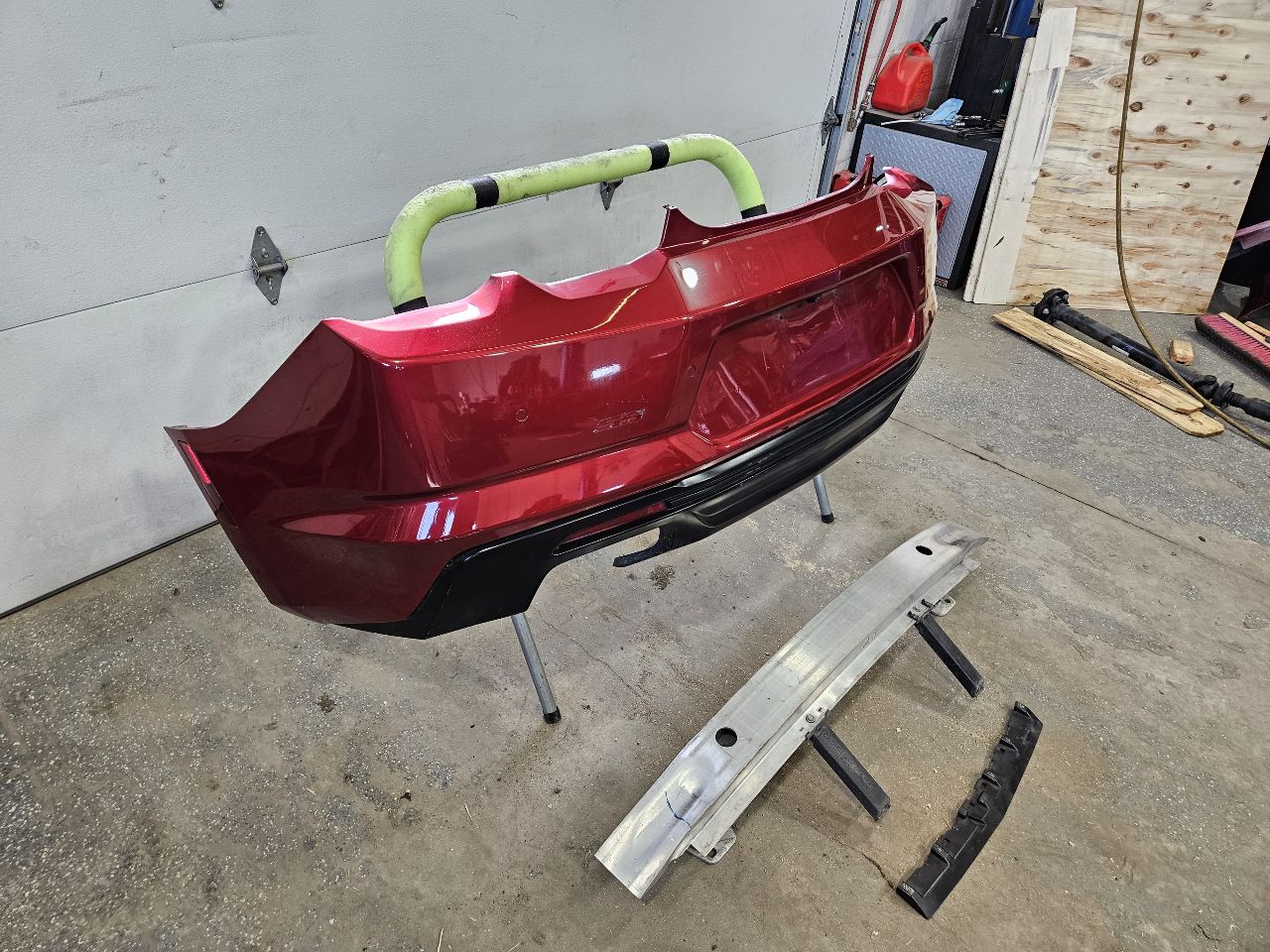 2019 CAMARO SS REAR BUMPER QUAD OUTLET RED G7E 32462 - image 9
