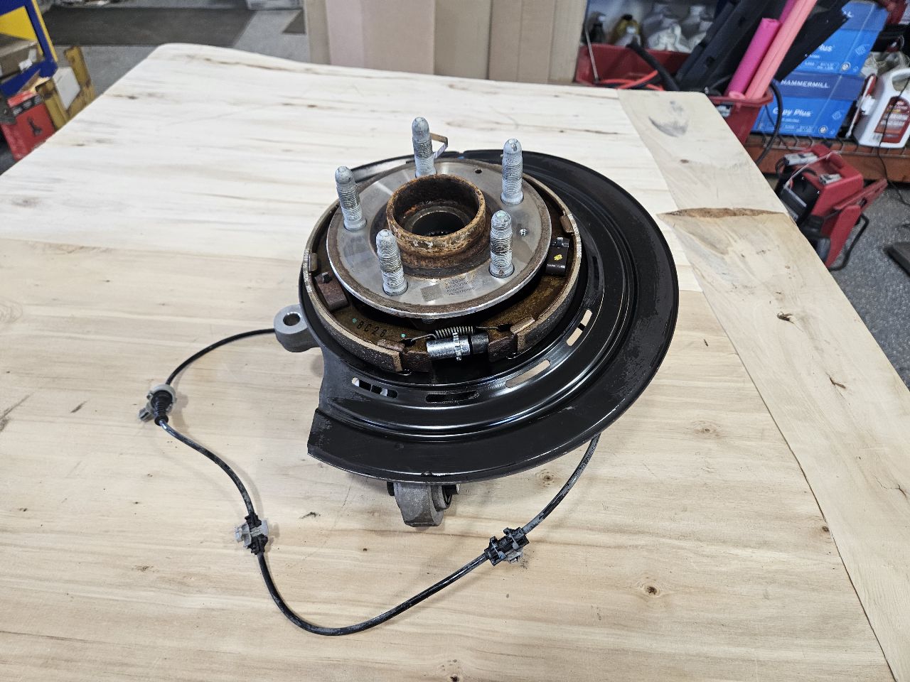 2019 CAMARO RH PASSENGER REAR SPINDLE SS 1LE 19K 32475 - image 7