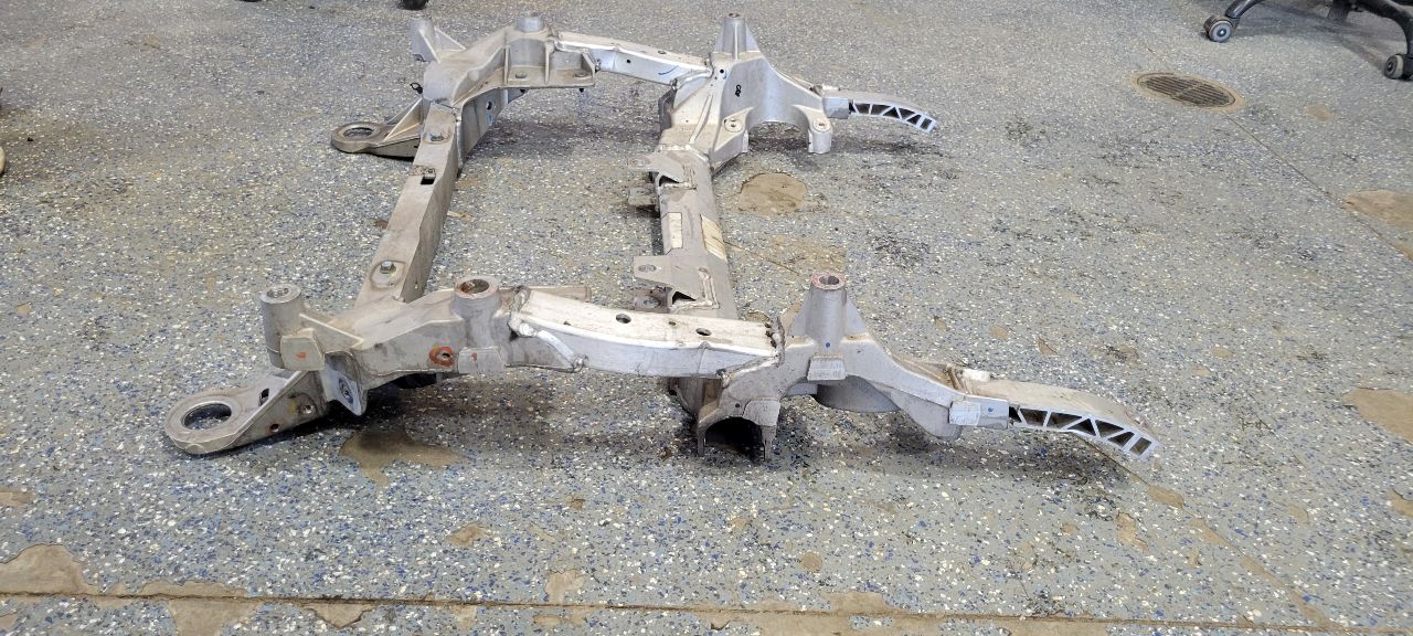 2019 CAMARO 6.2L FRONT ENGINE SUSPENSION CRADLE 32479 - image 5