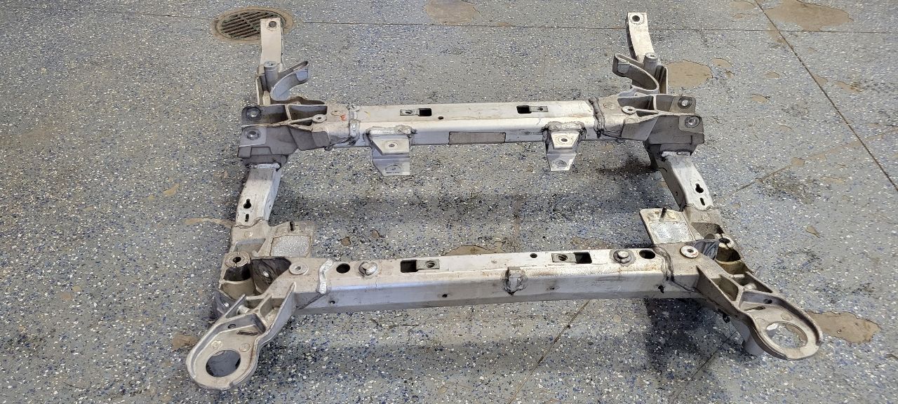 2019 CAMARO 6.2L FRONT ENGINE SUSPENSION CRADLE 32479 - image 15