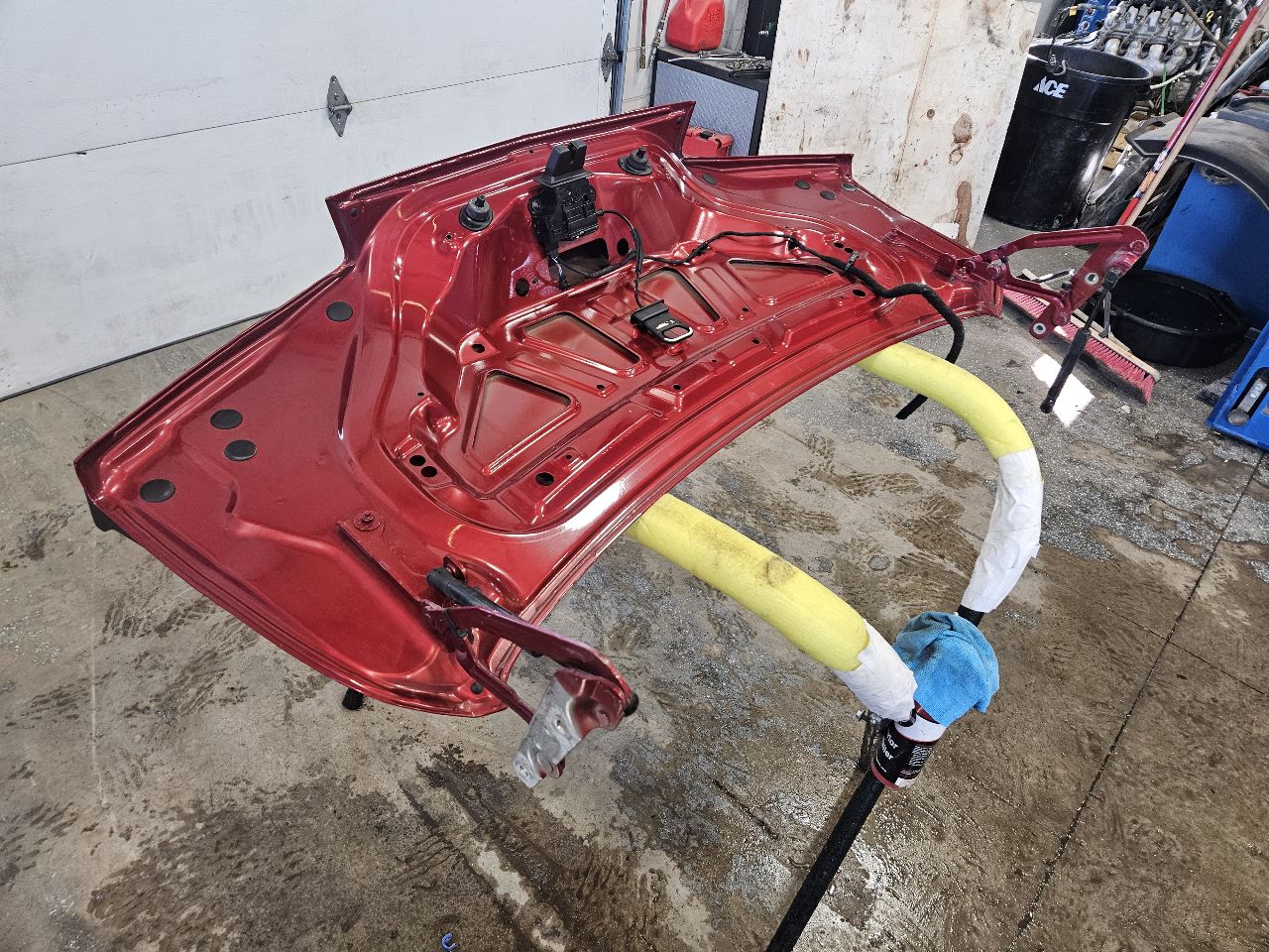 2019 CAMARO DECKLID W/1LE SPOILER RED G7E 32481 - image 6