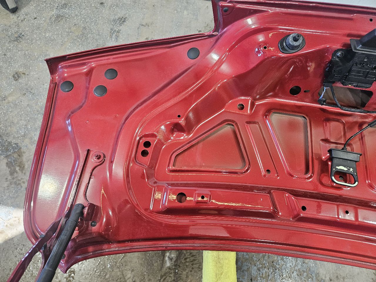 2019 CAMARO DECKLID W/1LE SPOILER RED G7E 32481 - image 20