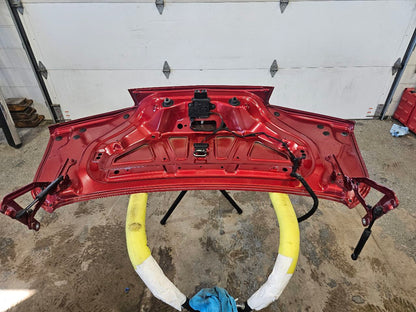 2019 CAMARO DECKLID W/1LE SPOILER RED G7E 32481 - image 1
