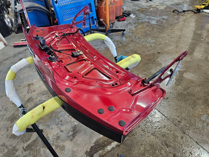 2019 CAMARO DECKLID W/1LE SPOILER RED G7E 32481 - image 2