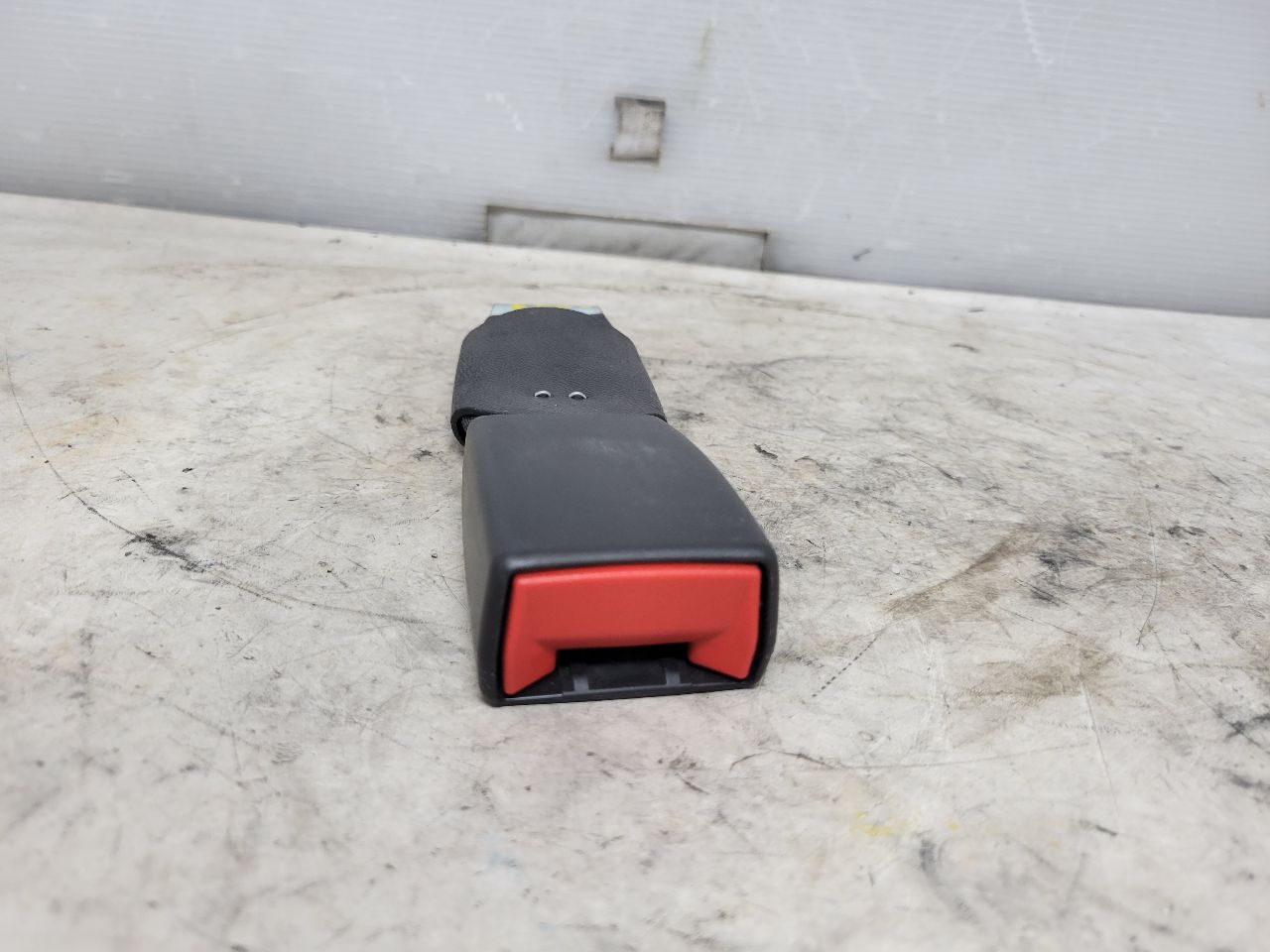 2019 CAMARO REAR SEAT BELT BUCKLE LH RH 84002412 32489 - image 3
