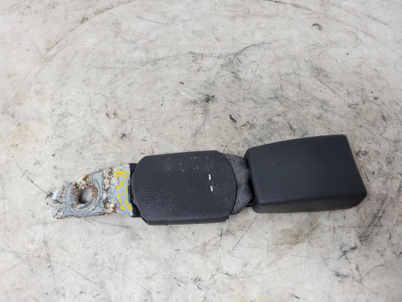 2019 CAMARO REAR SEAT BELT BUCKLE LH RH 84002412 32490 - image 1