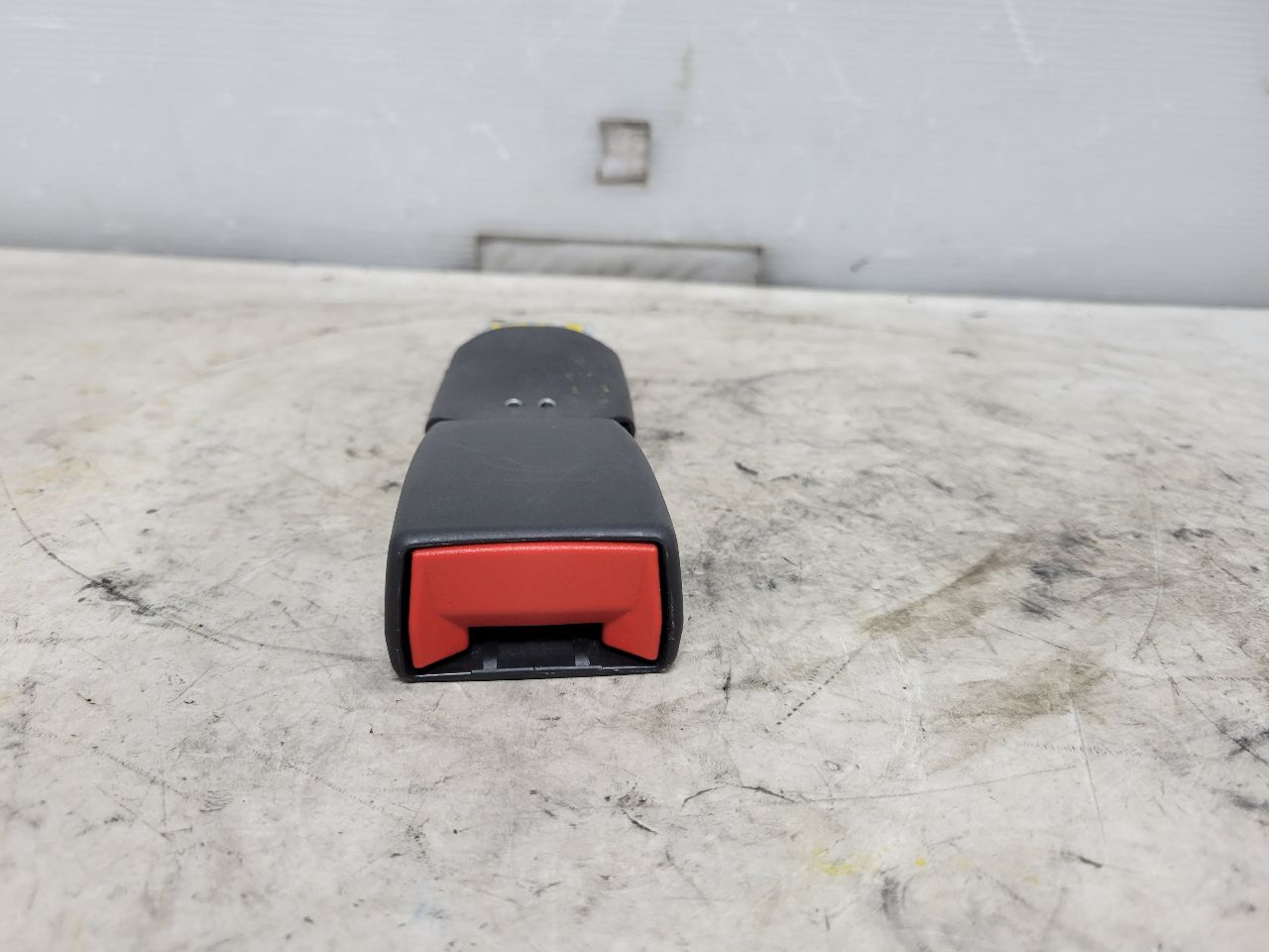 2019 CAMARO REAR SEAT BELT BUCKLE LH RH 84002412 32490 - image 5