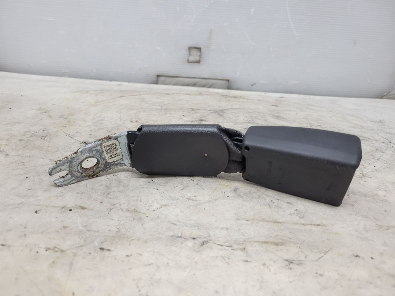 2019 CAMARO REAR SEAT BELT BUCKLE LH RH 84002412 32490 - image 6