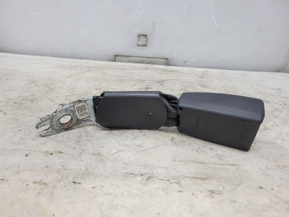 2019 CAMARO REAR SEAT BELT BUCKLE LH RH 84002412 32490 - image 6