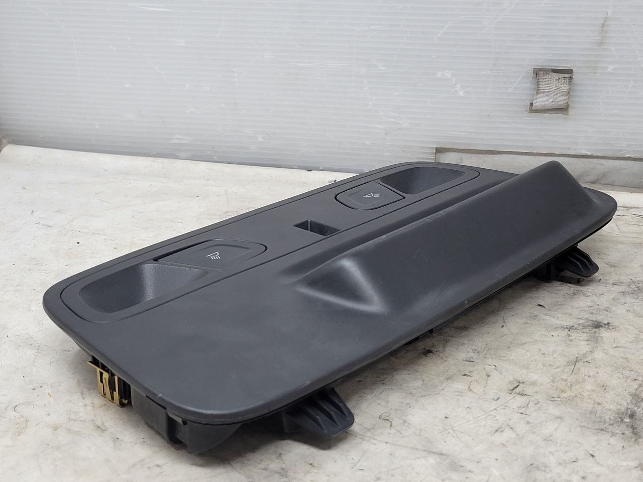 2019 CAMARO OVERHEAD CONSOLE MAP LIGHTS 84604464 32491 - image 5