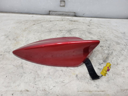 2019 CAMARO SHARK FIN ANTENNA WHITE 84570606 32506 - image 2