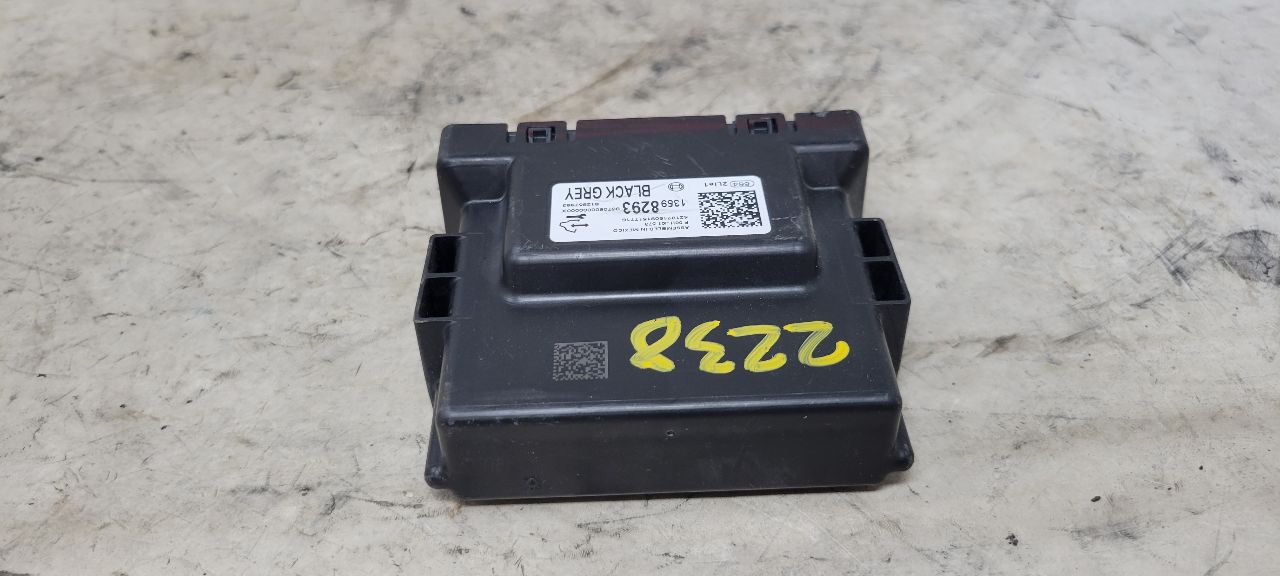 2019 CAMARO SERIAL DATA GATEWAY MODULE 13598293 32511 - image 4