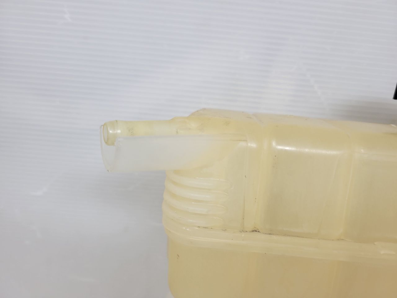 2019 CAMARO COOLANT BOTTLE TANK 22948113 32522 - image 4