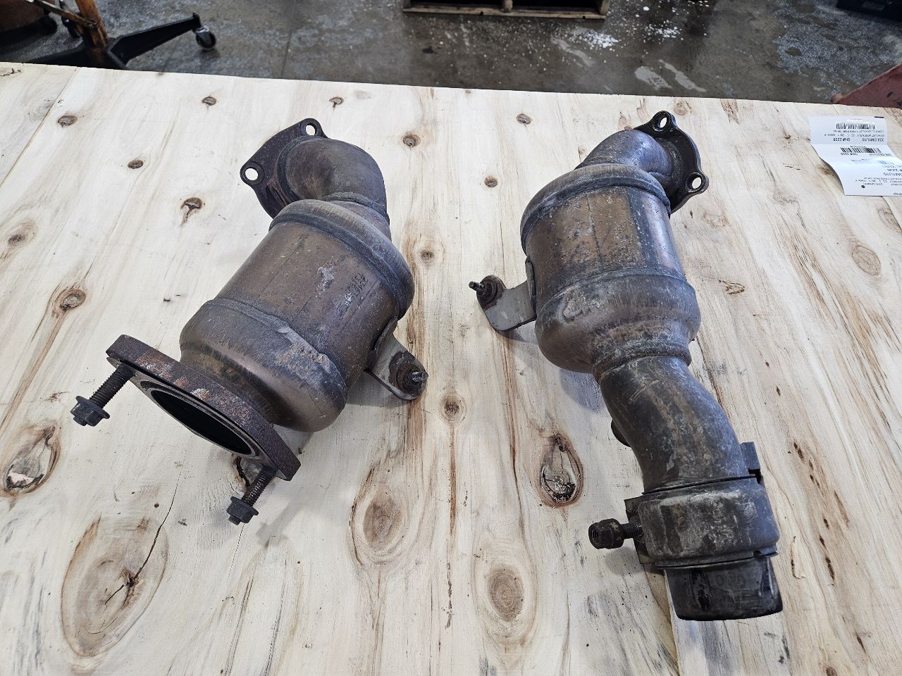 2019 CAMARO OEM 6.2L EXHAUST Y PIPE PAIR 19K MI 32536 - image 7