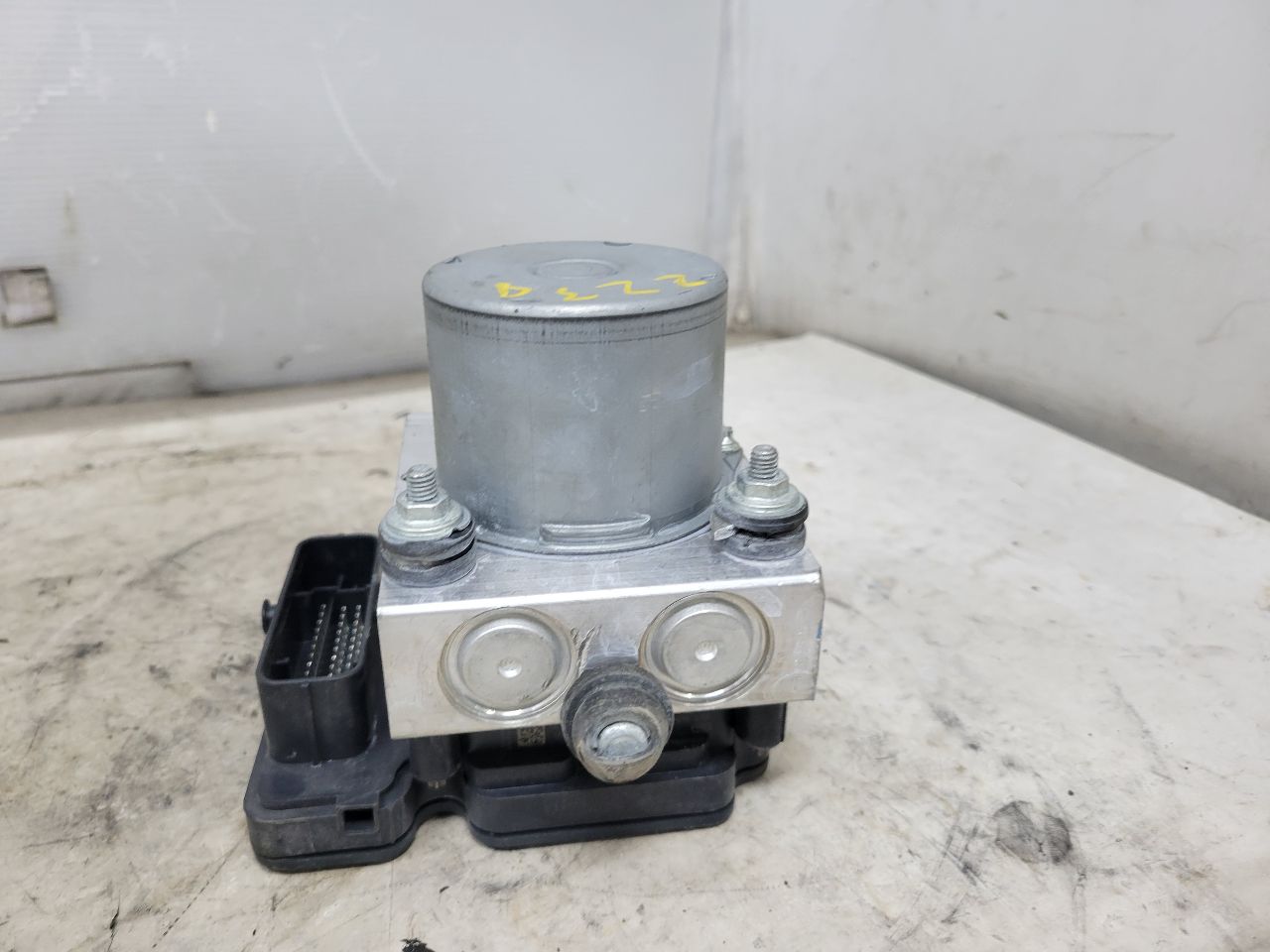 2019 CAMARO ABS BRAKE PUMP & MODULE 84534592 19K 32539 - image 3