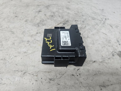 2020 ESCALADE SERIAL DATA GATEWAY MODULE 13598291 32566 - image 1