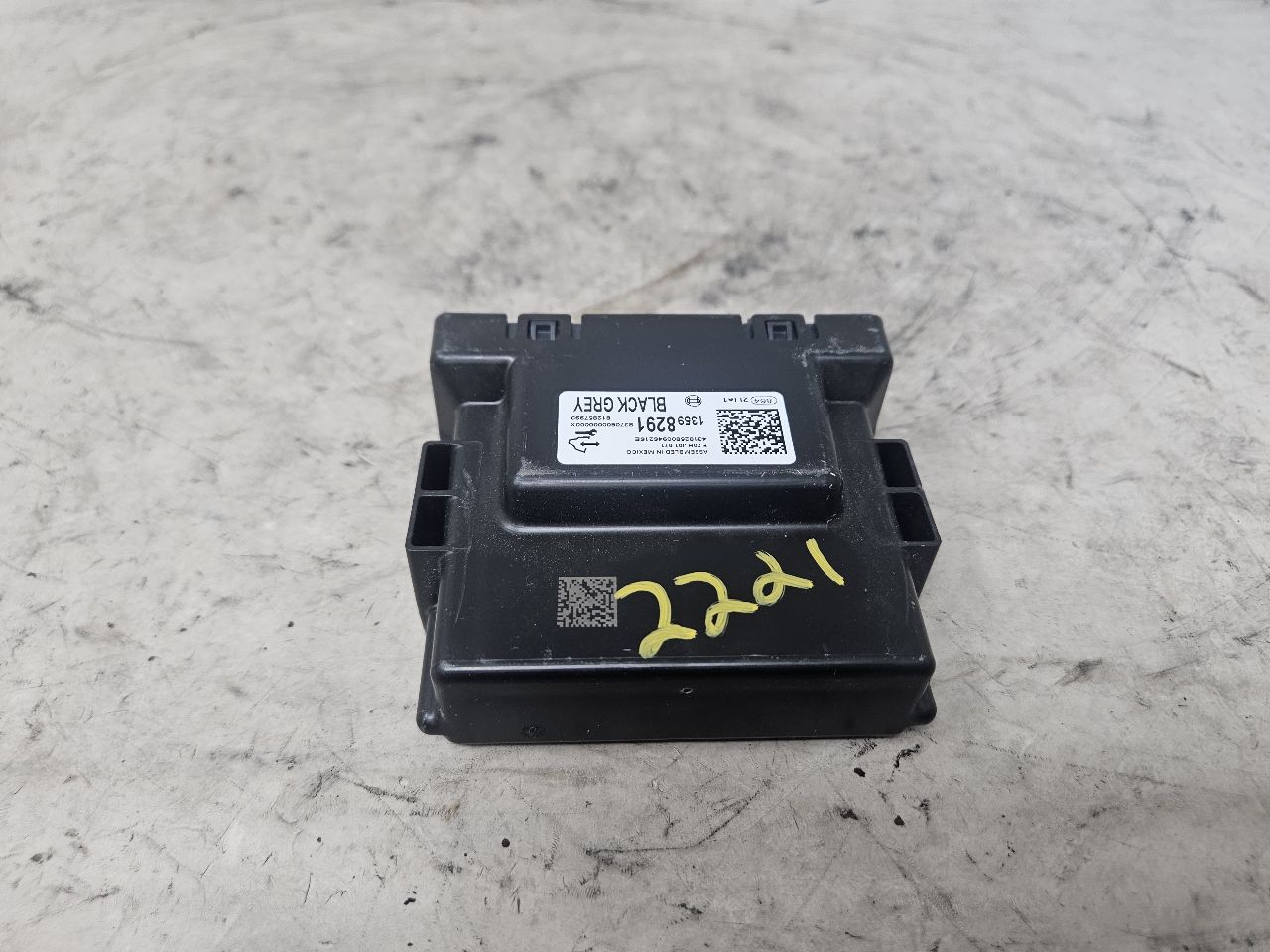 2020 ESCALADE SERIAL DATA GATEWAY MODULE 13598291 32566 - image 3
