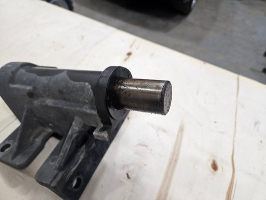 2019 SILVRDO15 POWER RUNNING BOARD HINGE LH OR RH 32571 - image 1
