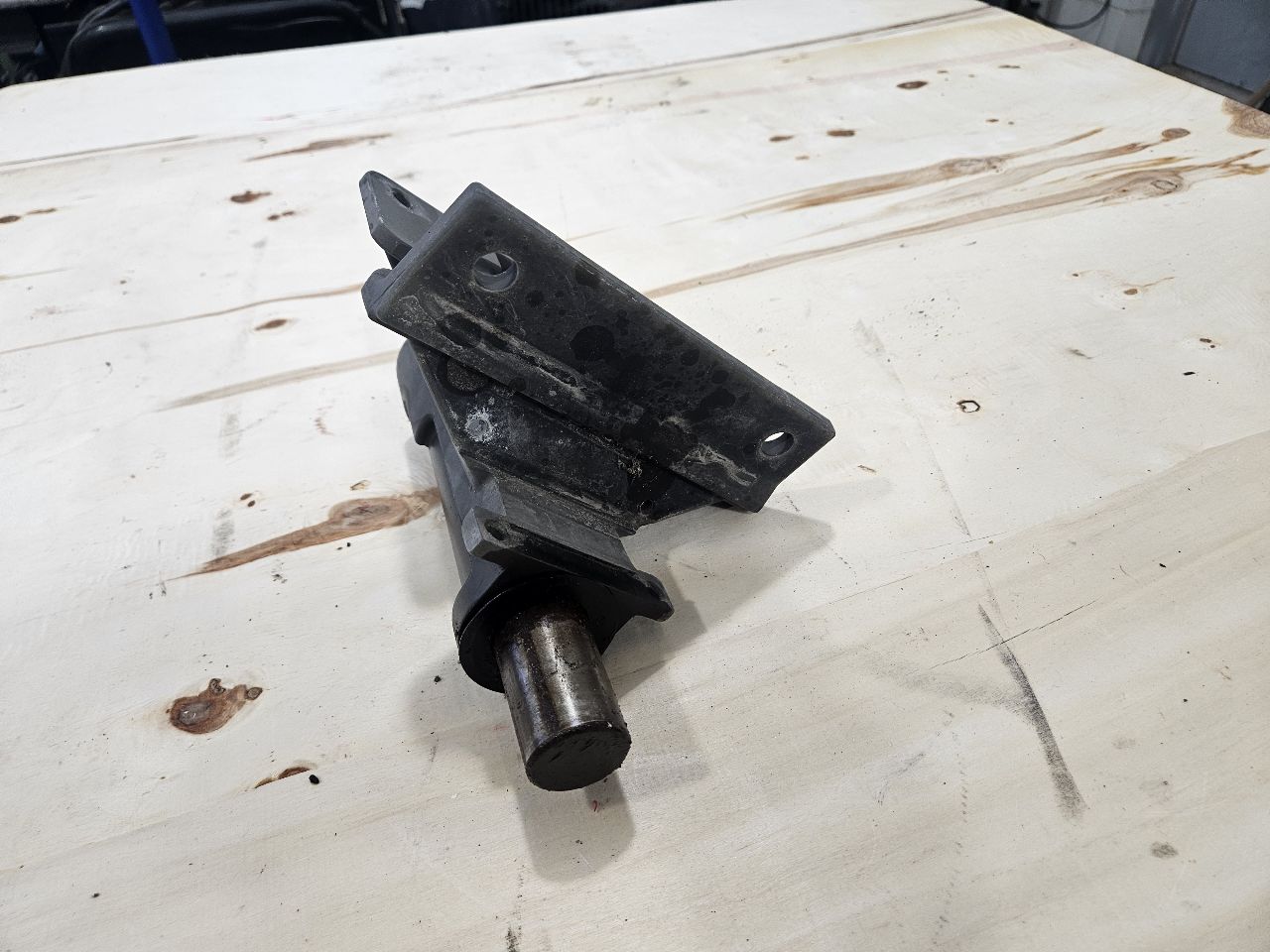 2019 SILVRDO15 POWER RUNNING BOARD HINGE LH OR RH 32571 - image 5