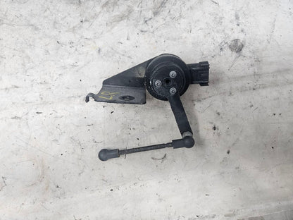 2019 ESCALADE LH REAR RIDE HEIGHT SENSOR 23152100 32577 - image 2