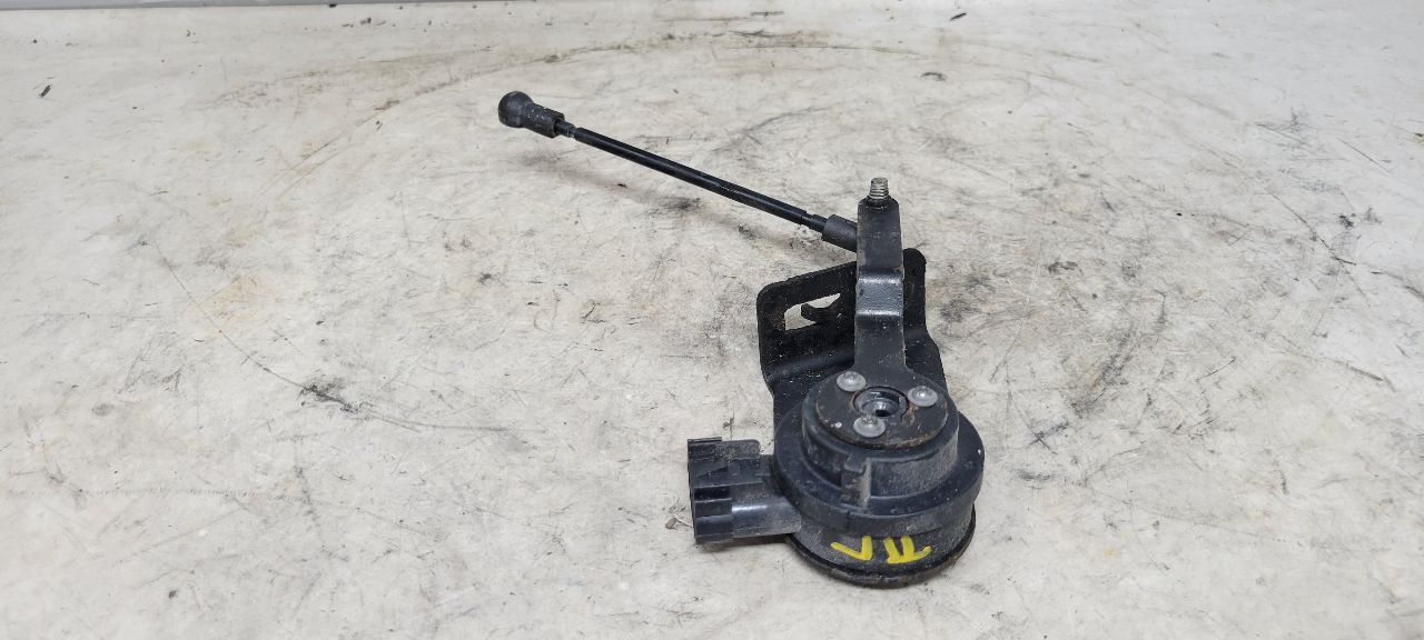 2019 ESCALADE LH FRONT RIDE HEIGHT SENSOR 23152098 32579 - image 2