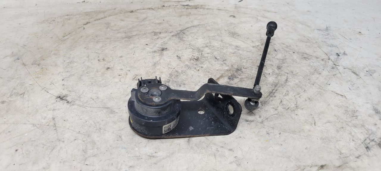 2019 ESCALADE LH FRONT RIDE HEIGHT SENSOR 23152098 32579 - image 3