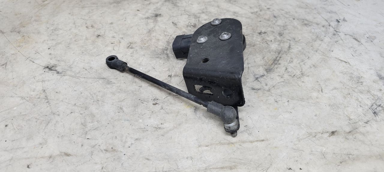2019 ESCALADE LH FRONT RIDE HEIGHT SENSOR 23152098 32579 - image 6