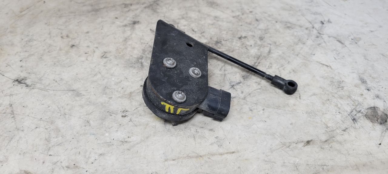 2019 ESCALADE LH FRONT RIDE HEIGHT SENSOR 23152098 32579 - image 8