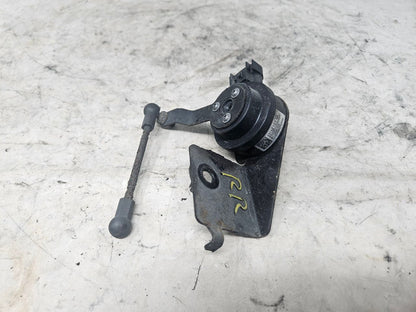 2019 ESCALADE RH REAR RIDE HEIGHT SENSOR 23152101 32580 - image 4