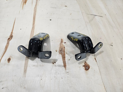 2020 ESCALAESV RH FRONT DOOR HINGES UPPER & LOWER 32583 - image 1