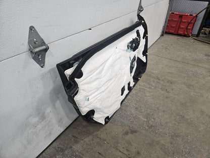 2019 CAMARO RH FRONT DOOR PANEL TRIM 2SS COUPE 32585 - image 10