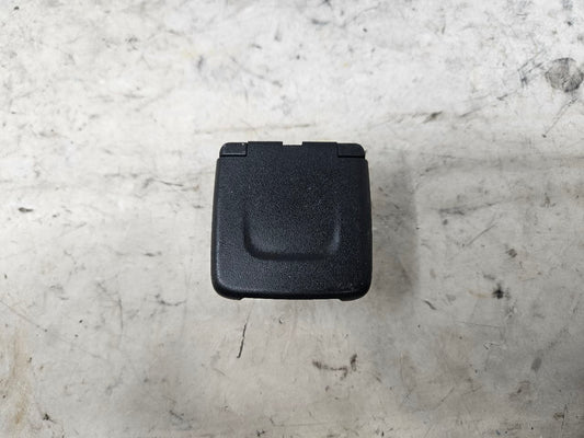 2018 ESCALAESV CONSOLE 120V AC OUTLET 22943127 32595 - image 1