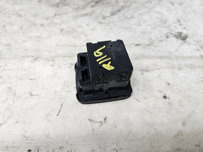 2018 ESCALAESV CONSOLE 120V AC OUTLET 22943127 32595 - image 7