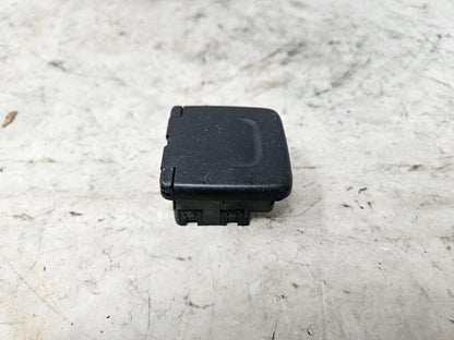 2018 ESCALAESV CONSOLE 120V AC OUTLET 22943127 32595 - image 10