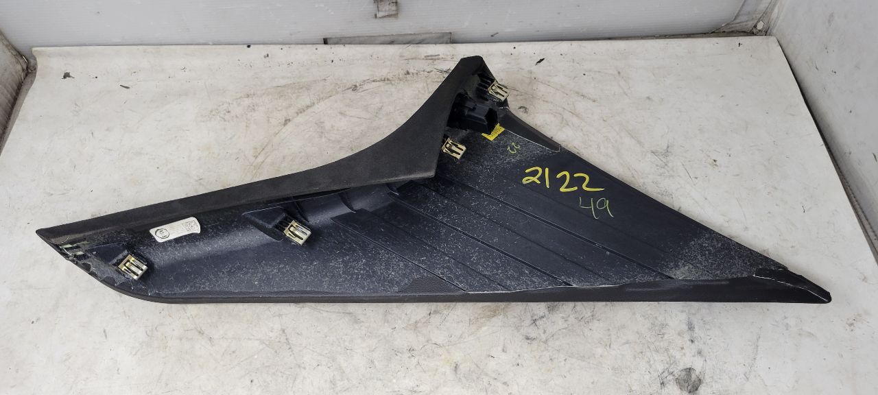 2016 ESCALADE CENTER CONSOLE LH UPPER TRIM W/START 32600 - image 9