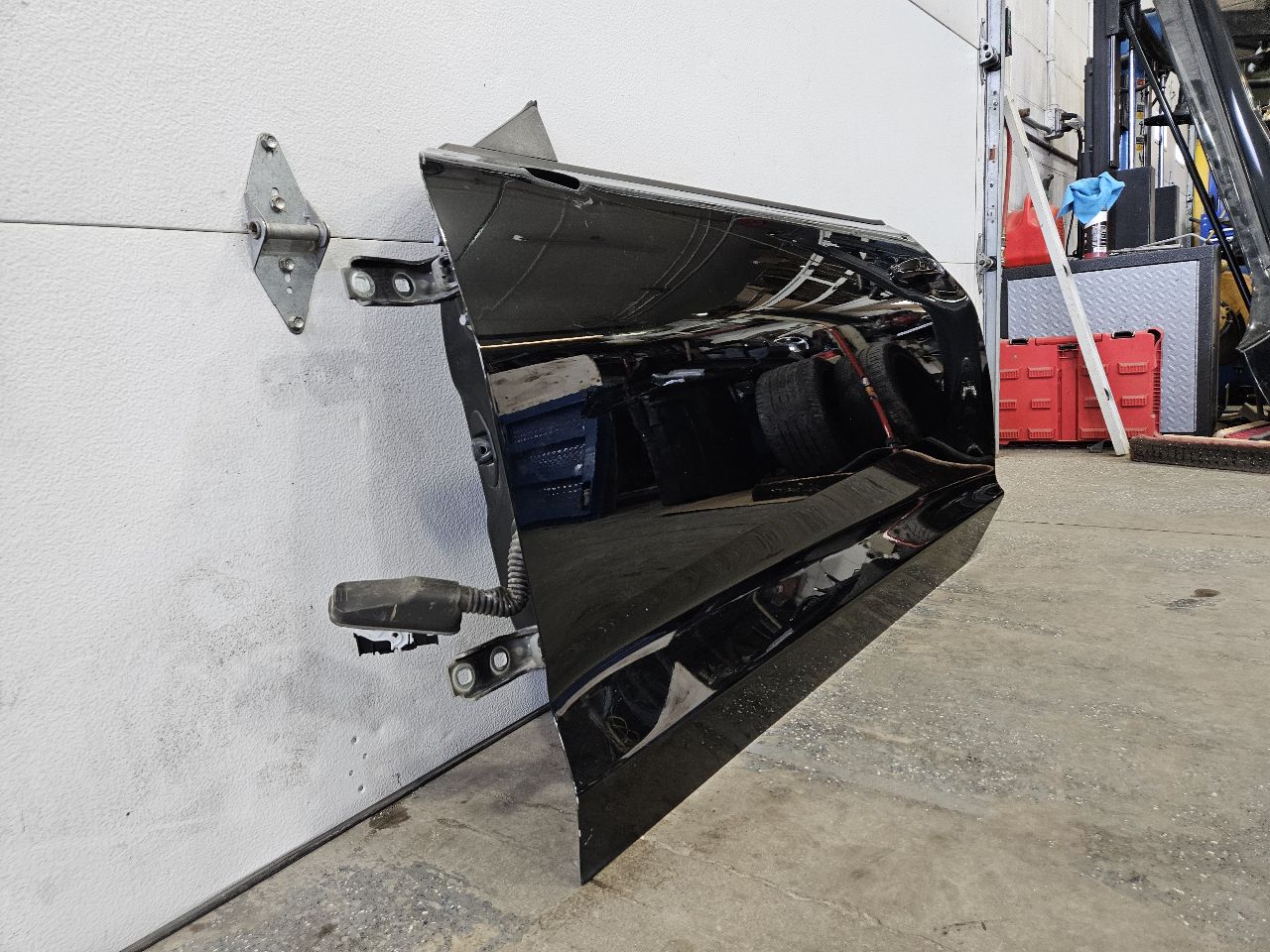 2017 CAMARO LH DOOR BLACK GBA 6S1 SCRATCHES 32603 - image 5
