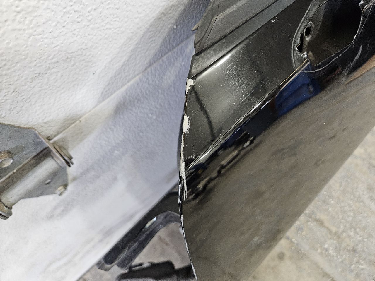 2017 CAMARO LH DOOR BLACK GBA 6S1 SCRATCHES 32603 - image 6