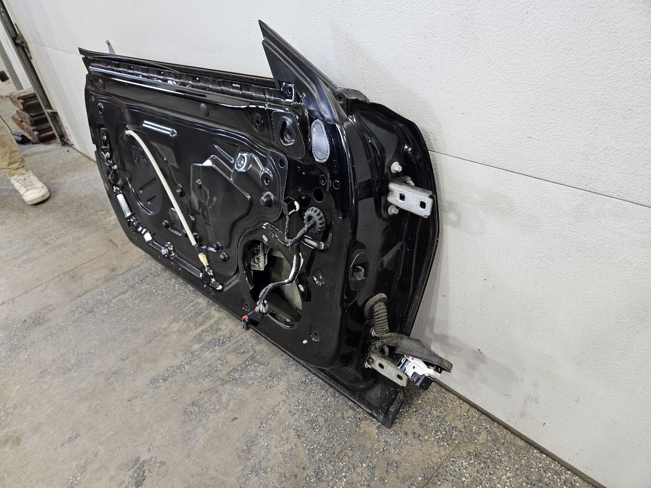 2017 CAMARO LH DOOR BLACK GBA 6S1 SCRATCHES 32603 - image 11