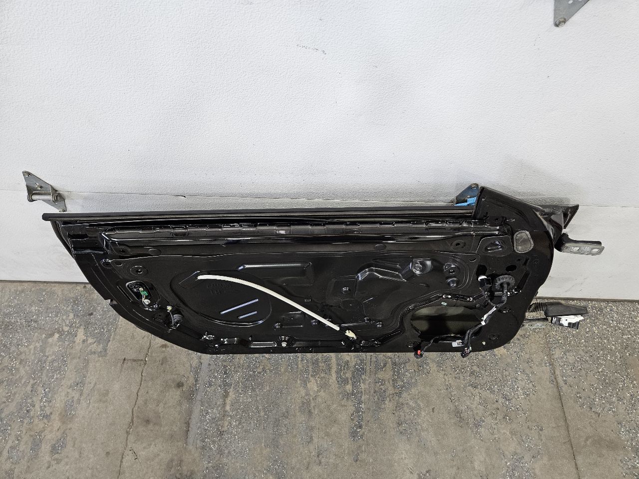 2017 CAMARO LH DOOR BLACK GBA 6S1 SCRATCHES 32603 - image 9