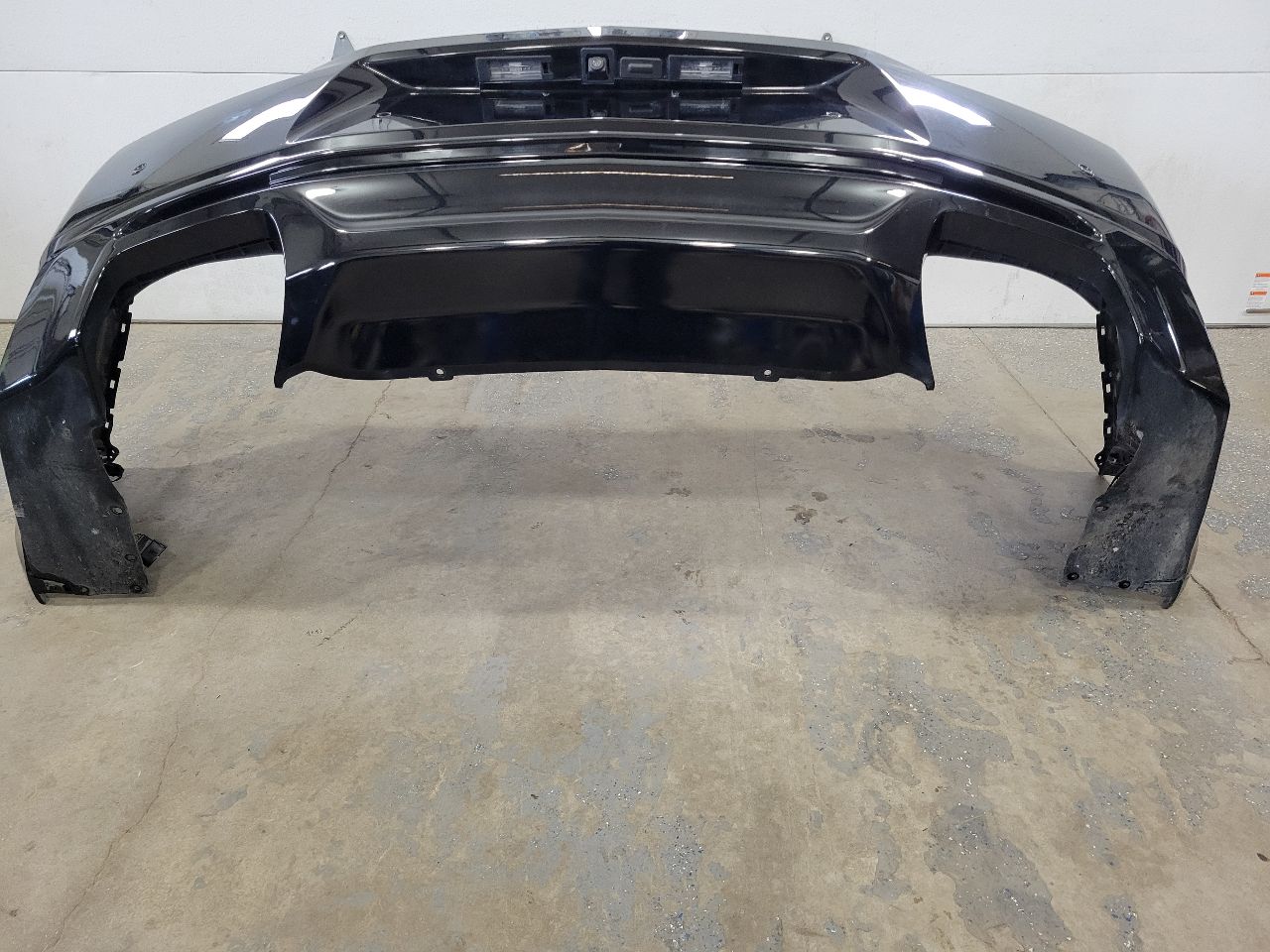 2017 CAMARO SS REAR BUMPER QUAD OUTLET BLACK GBA 32606 - image 6