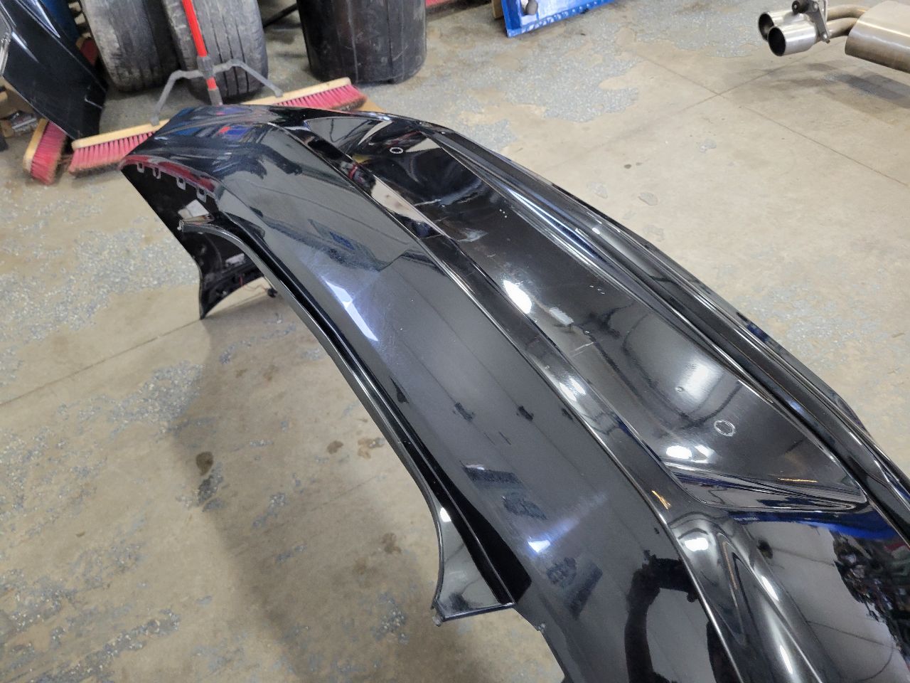 2017 CAMARO SS REAR BUMPER QUAD OUTLET BLACK GBA 32606 - image 14