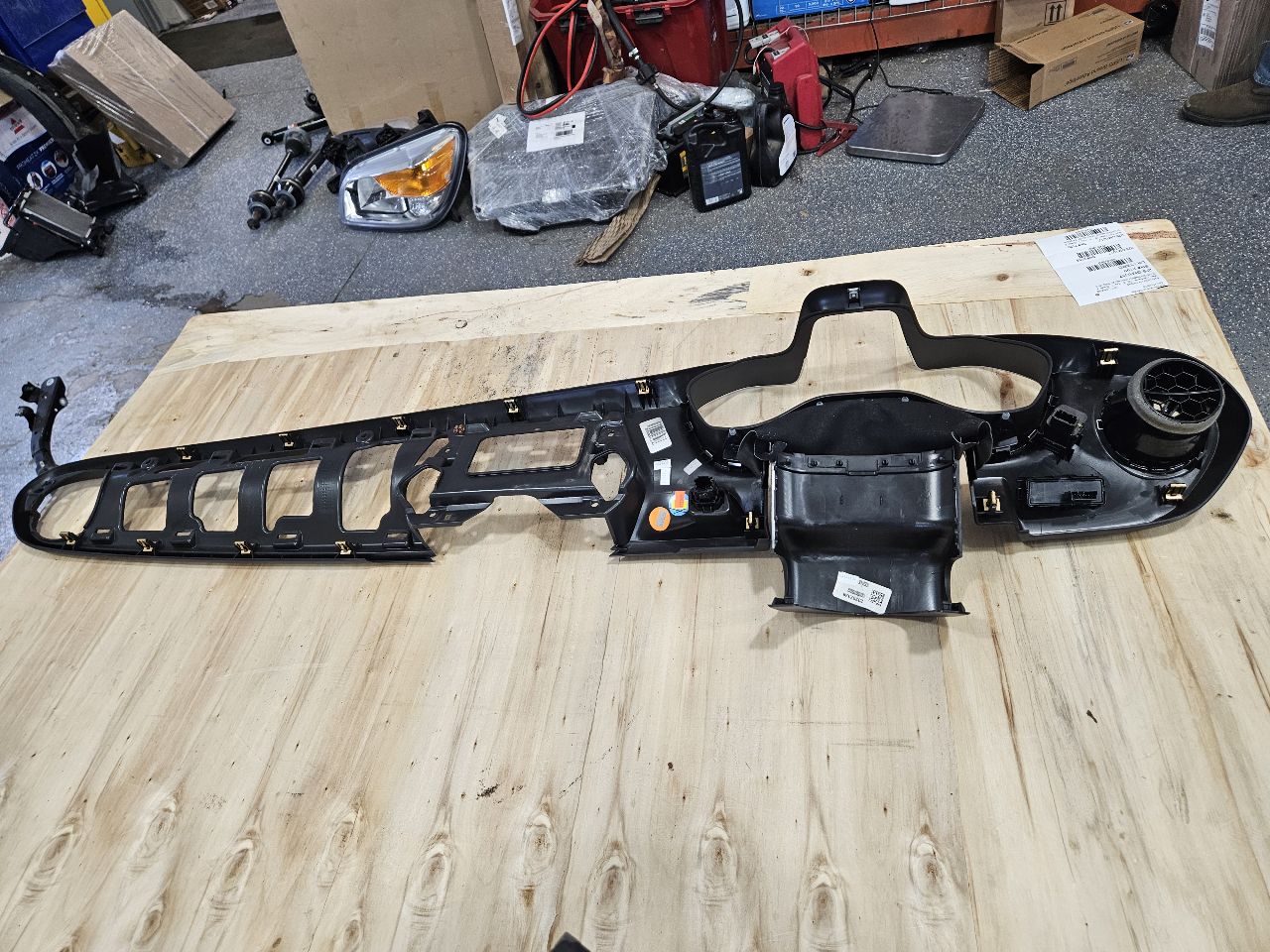 2017 CAMARO CLUSTER RADIO DASH BEZEL 84225815 32607 - image 5
