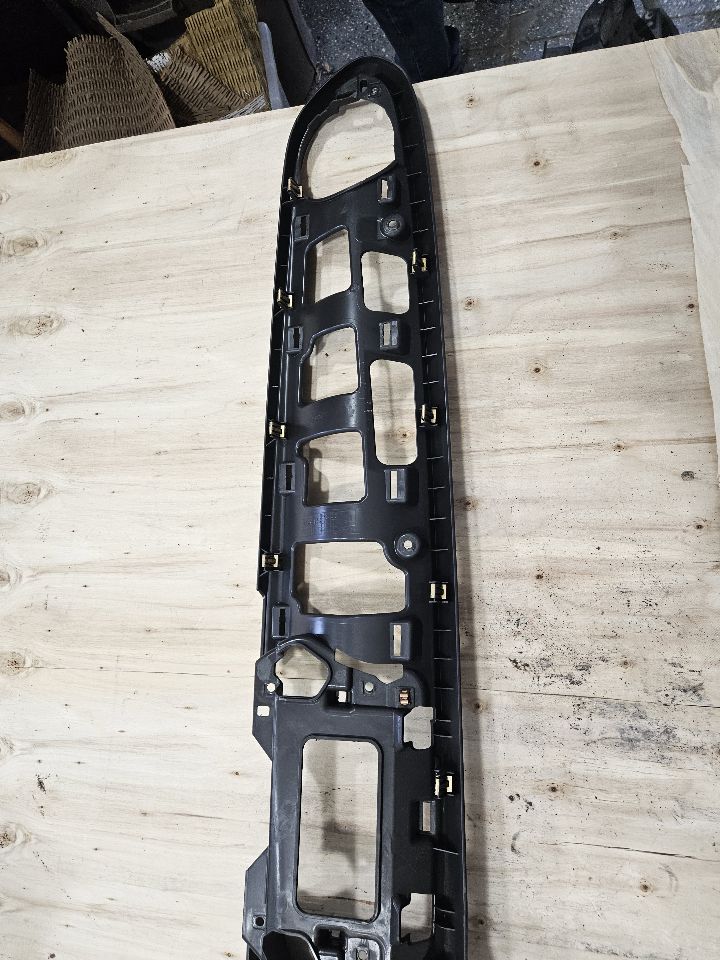 2017 CAMARO CLUSTER RADIO DASH BEZEL 84225815 32607 - image 6