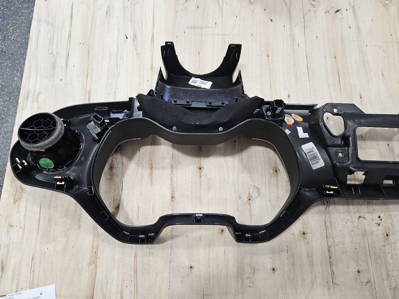 2017 CAMARO CLUSTER RADIO DASH BEZEL 84225815 32607 - image 7