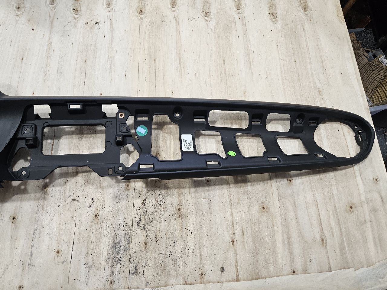 2017 CAMARO CLUSTER RADIO DASH BEZEL 84225815 32607 - image 12
