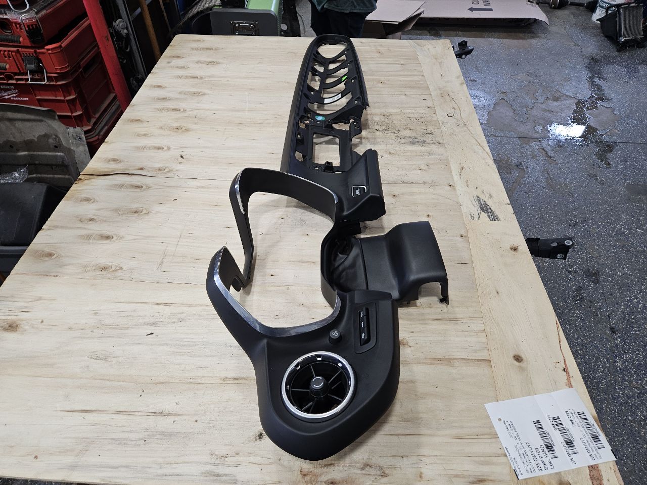 2017 CAMARO CLUSTER RADIO DASH BEZEL 84225815 32607 - image 14