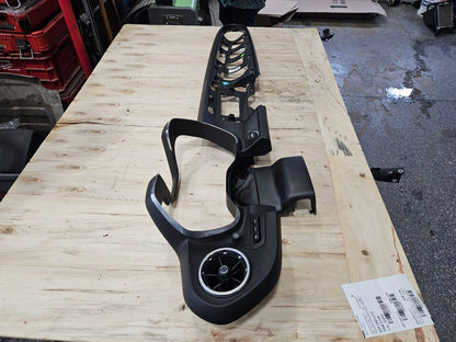 2017 CAMARO CLUSTER RADIO DASH BEZEL 84225815 32607 - image 14