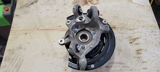 2017 CAMARO LH DRIVER REAR SPINDLE & HUB 48K 32624 - image 2